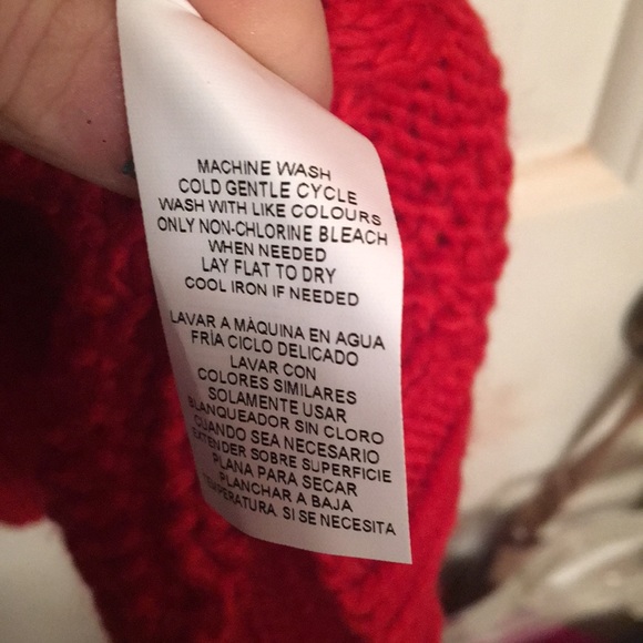 Sweater - Picture 4 of 4